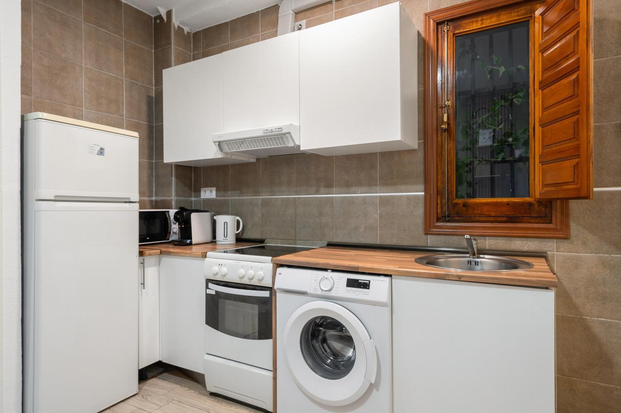 Apartment Downtown 2 Bedrooms *